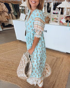 Thea – Chic Floral V-Neck Dress